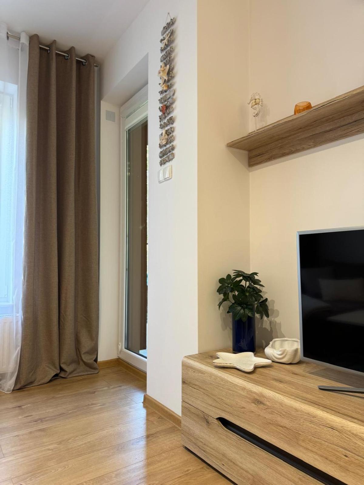 Klonowa 7 Apartment *